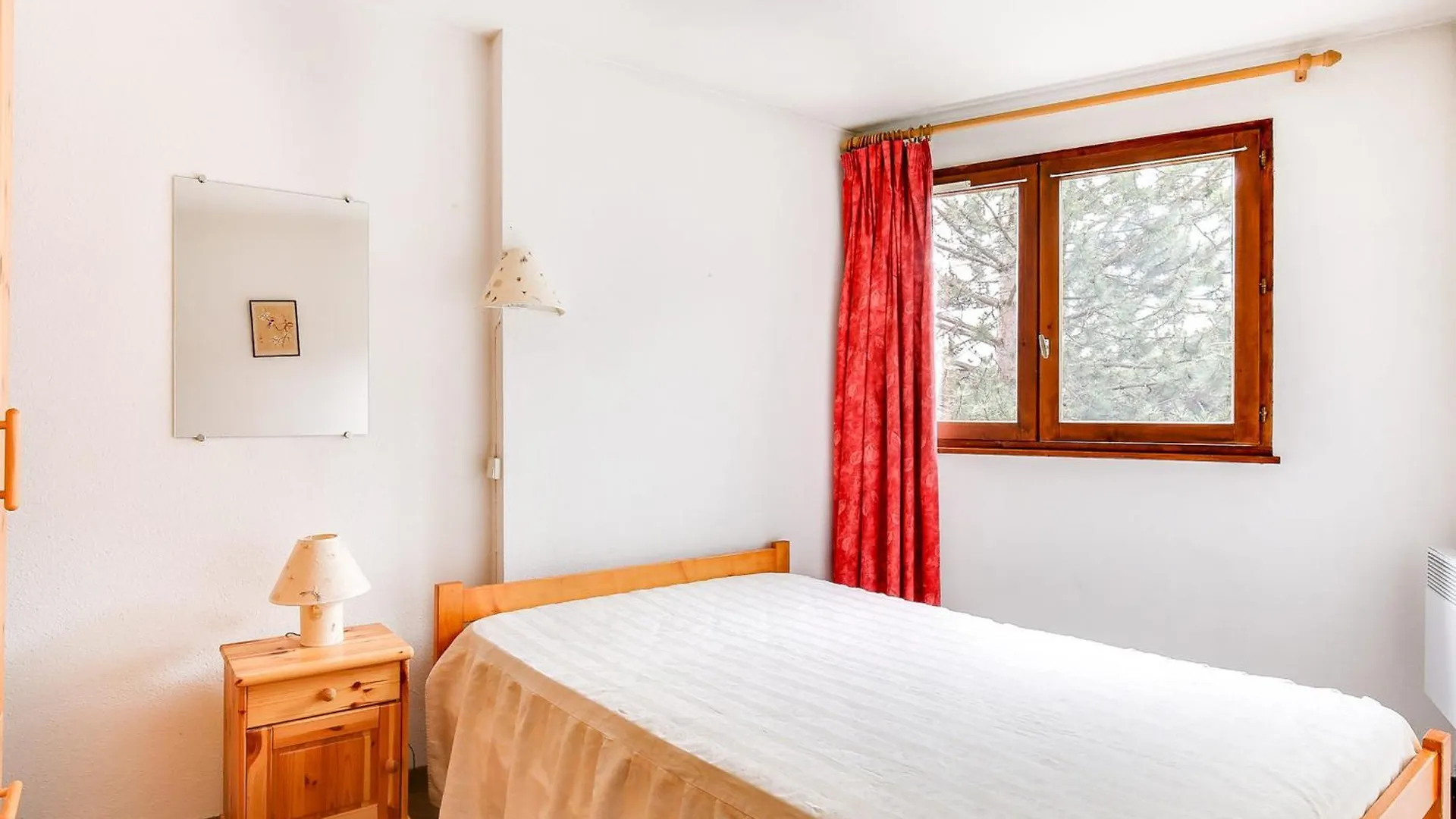 Appartement Cosy Avec Piscine Et Proche Funiculaire A Bourg-Saint-Maurice, 4 Pers, Balcon Sud - Fr-1-411-643 0*, Bourg-Saint-Maurice